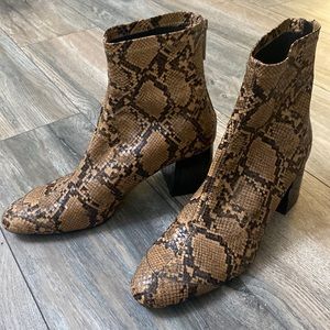 Zara Snakeskin Booties Size 41 (10)